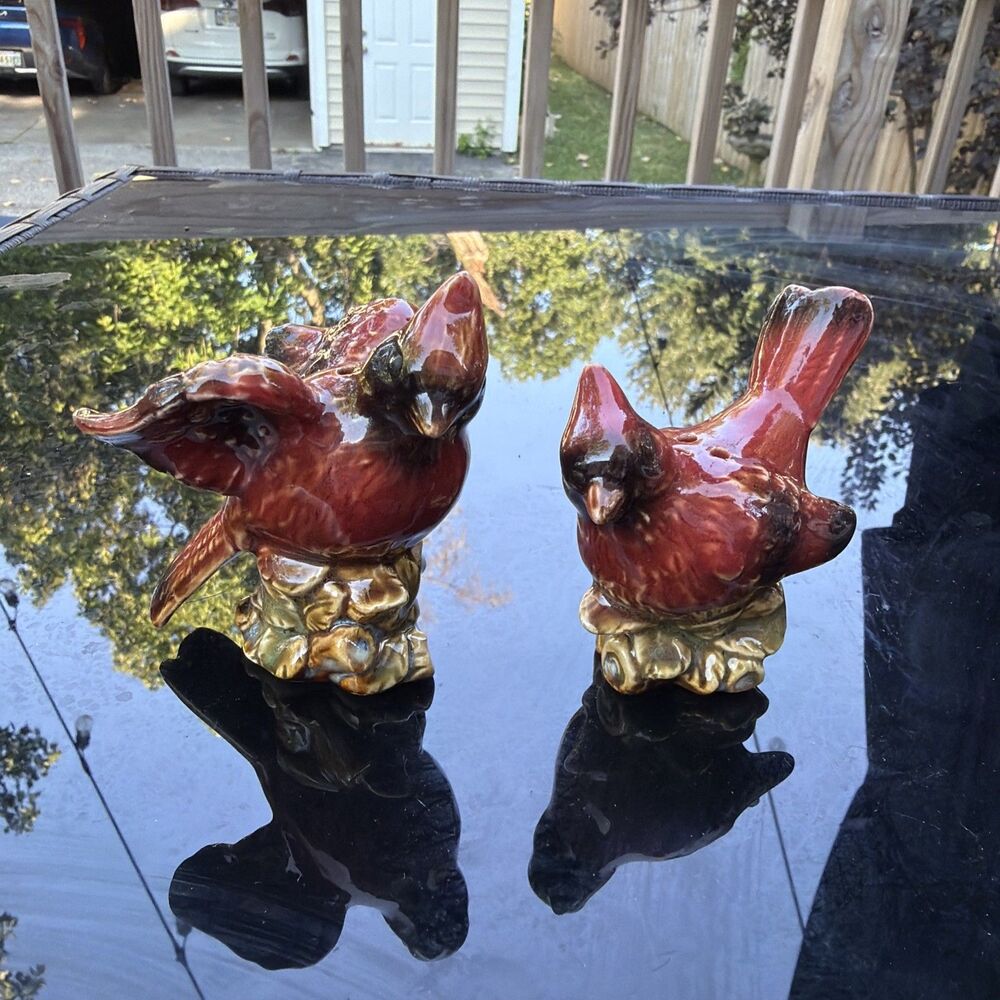 Vintage Lifelike Cardinal Salt And Pepper Shakers- Ceramic Glazed